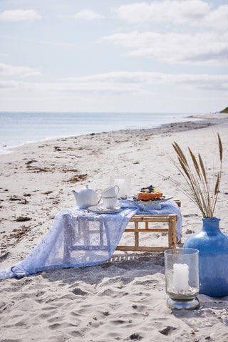 Eloise tablecloth 320x160 cm. light blue