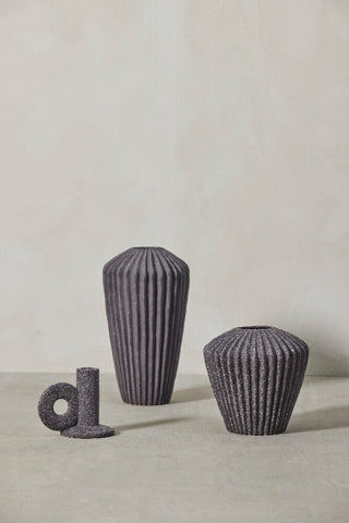 Susia vase H26.5 cm. dark grey