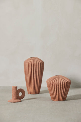 Susia vase H26.5 cm. brown